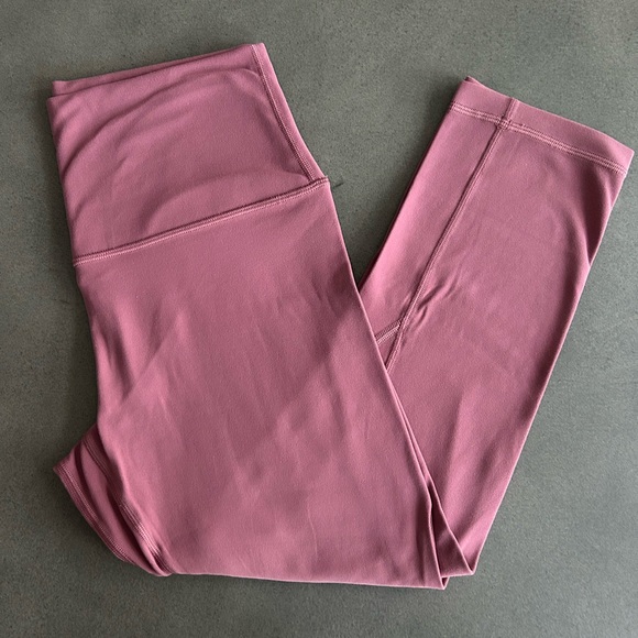 lululemon athletica Pants - 💗 NWOT lululemon Align High-Rise Crop 21" size 8